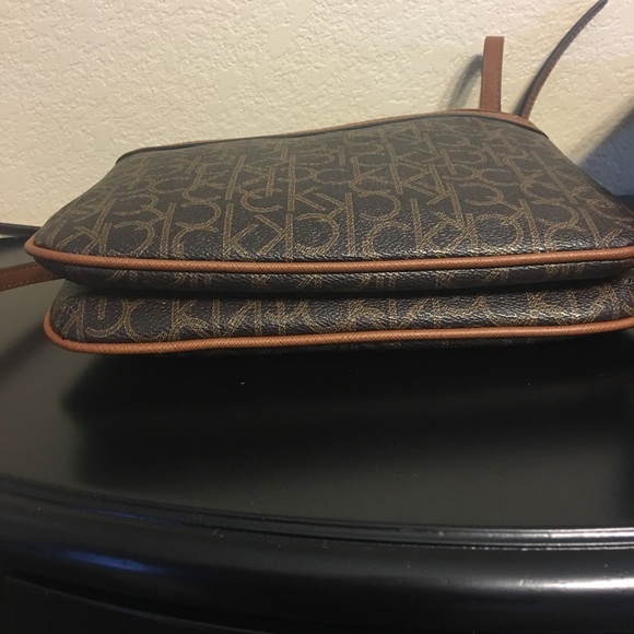 Calvin Klein Brand New Hudson MONOGRAM - Picture 5 of 7